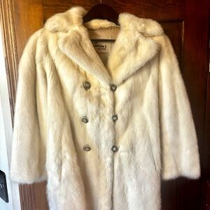 Vintage 1950’s Blond Cream Mink Fur Coat (Authentic)